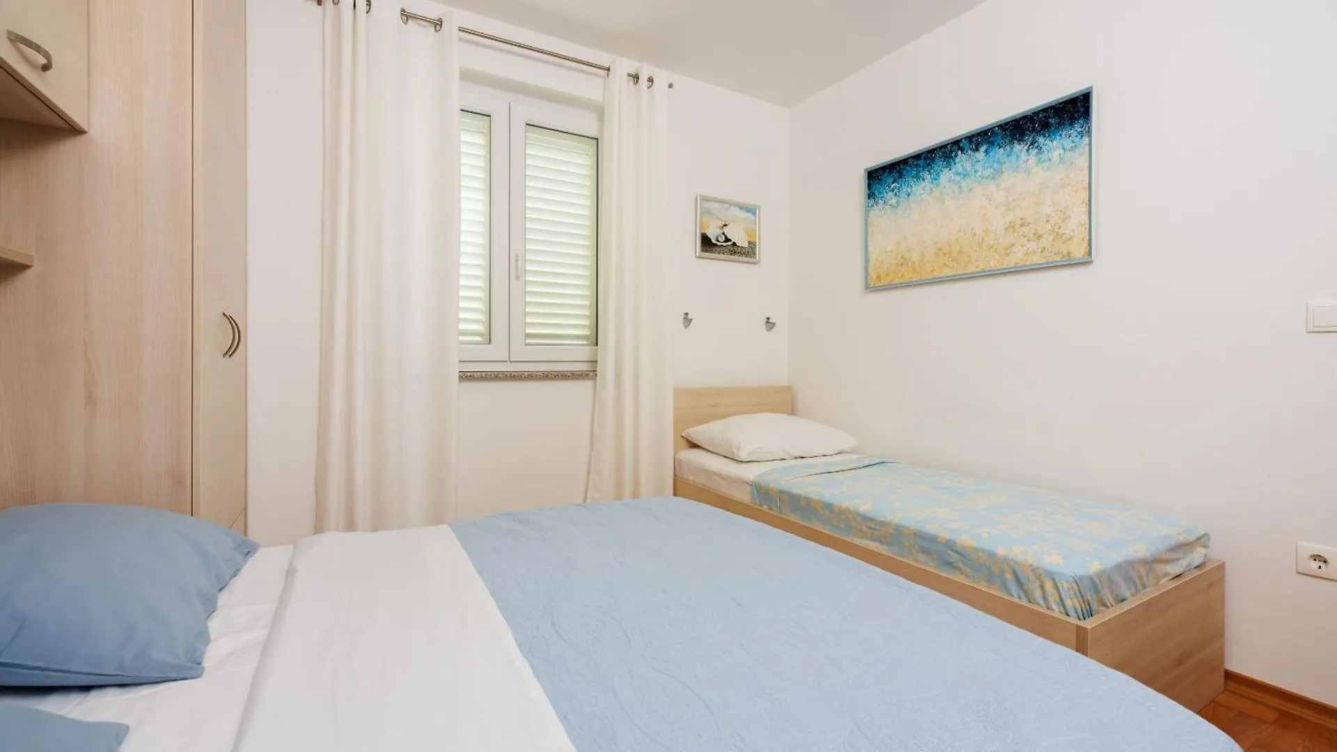 Apartments Petak Novi  Dramalj